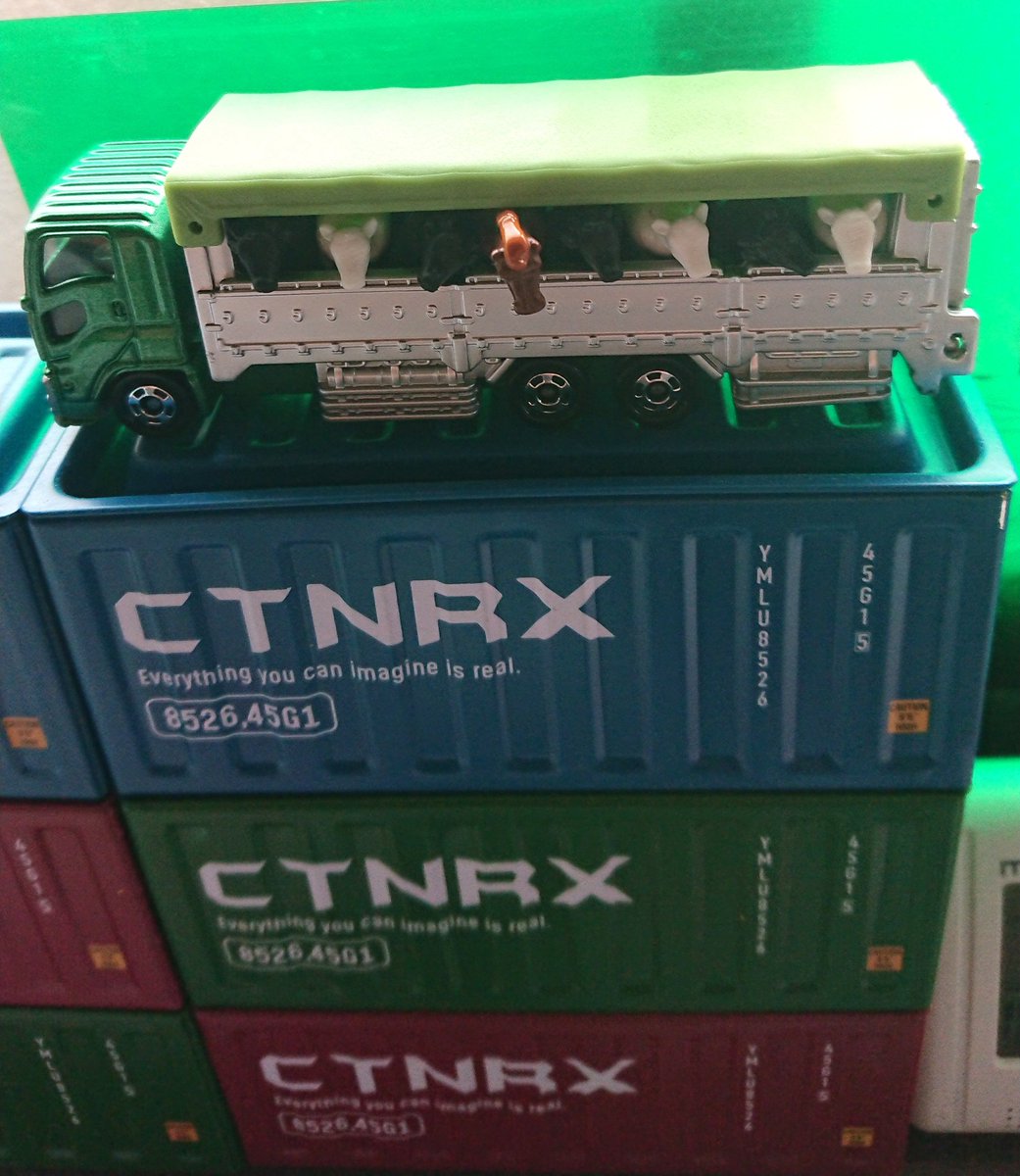 トミカ家畜運搬車