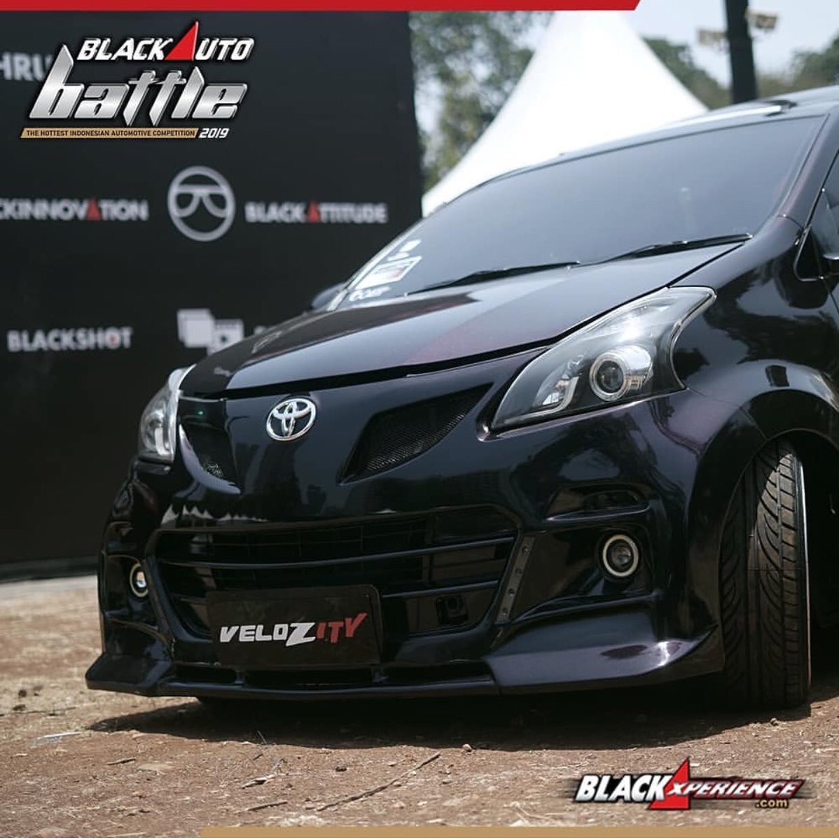 SiuRudy's tweet photo. Toyota Veloz at Event Black Auto Battle 2019 di GBK.                                     @Velozcommunity @ToyotaID @blackxperience @apact_id https://t.co/XMi2iDxzuL