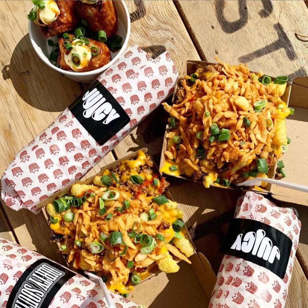 Throw 🔙 to the Biggie Smalls Food Truck at the @ausgp. What a feast! 📷 @naranismyth