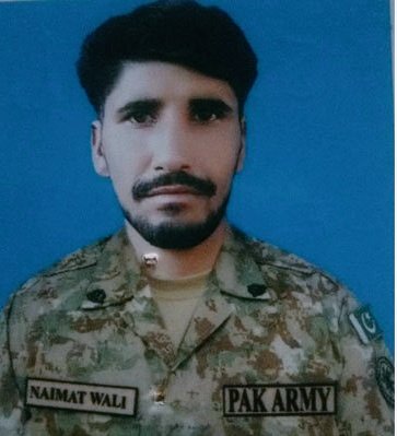 drishratulebad's tweet photo. 🇵🇰 شہید کو سلام
I strongly condemn the firing along Line of Control in #Baroh and #Chirikot sectors by Indian forces.
My thoughts are with the bereaved family of Sepoy #NaimatWali who embraced martyrdom.
May Allah Grant him the highest rank in Jannah.
Aameen.
#PakistanArmy https://t.co/aMNmZt8oxY