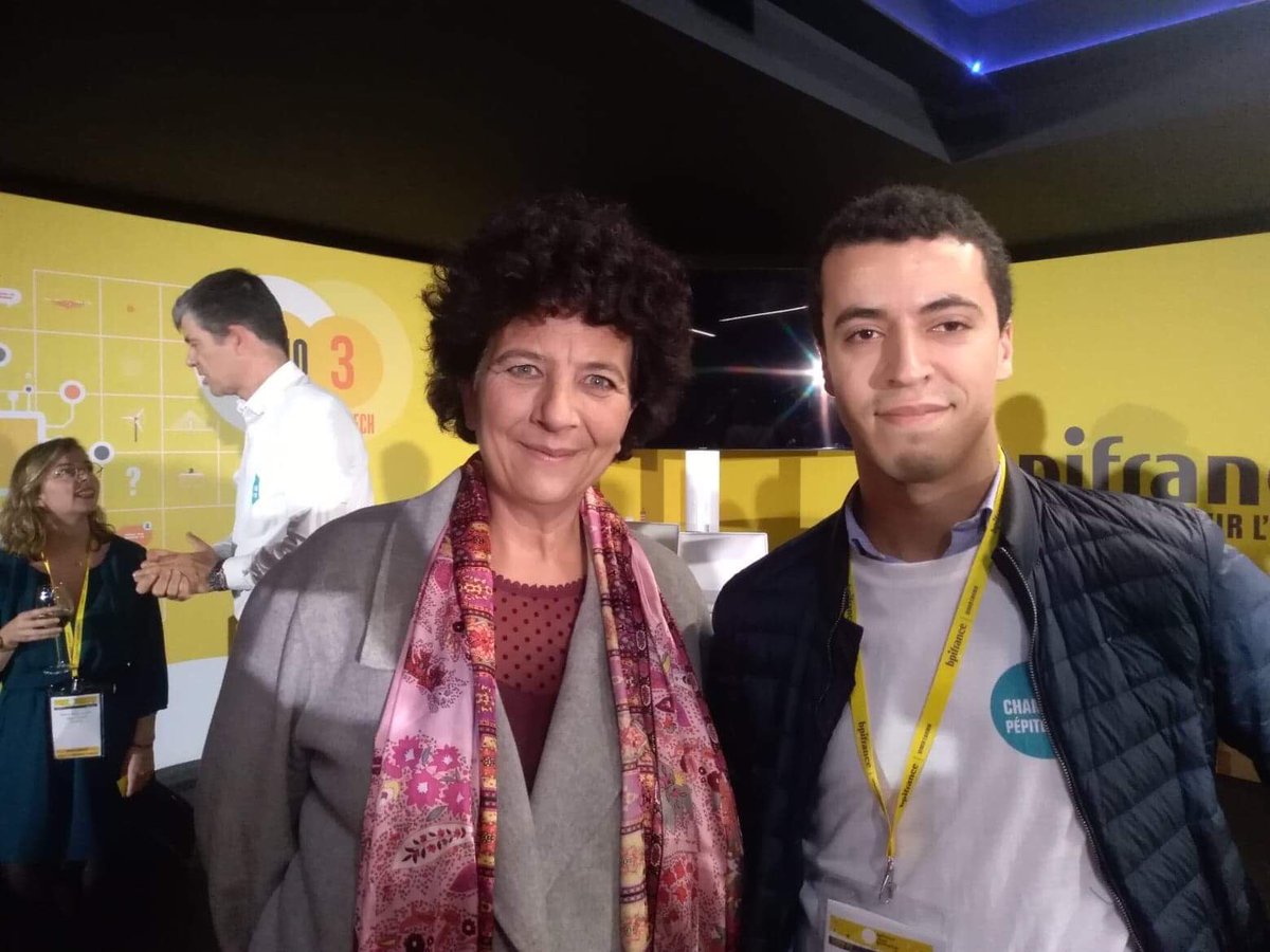 WadieMaaninou's tweet photo. Nous étions ce jour avec l’équipe #PhoenixMobility à BPI #InnoGeneration pour recevoir le Prix Pépite National par Madame la ministre @VidalFrederique ⚡️ https://t.co/jLBzIuYDwG