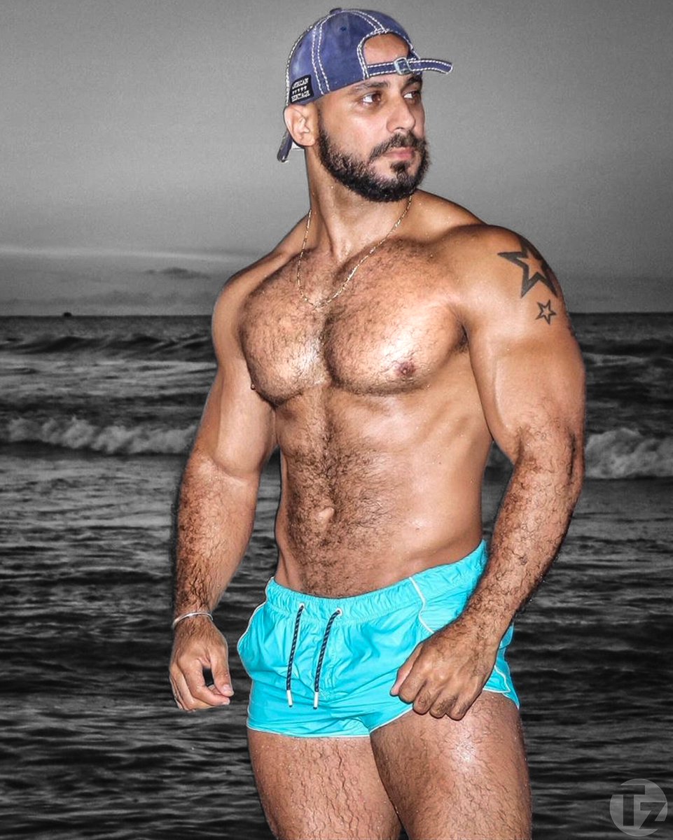 Andres Fernandez - IG: <a href="/andres_fernand/">Andres Fernandez</a>
·
#tattoo #tattoos #muscle #muscles #muscular #beard #pecs #massive #chest #beast #hunk #hairy #hairychest #masculine #sexy #shoulders #testosterone #bodybuilding #abs #alphamale #alpha #beastmode #bodybuilders #thetestozone #andresfernandez