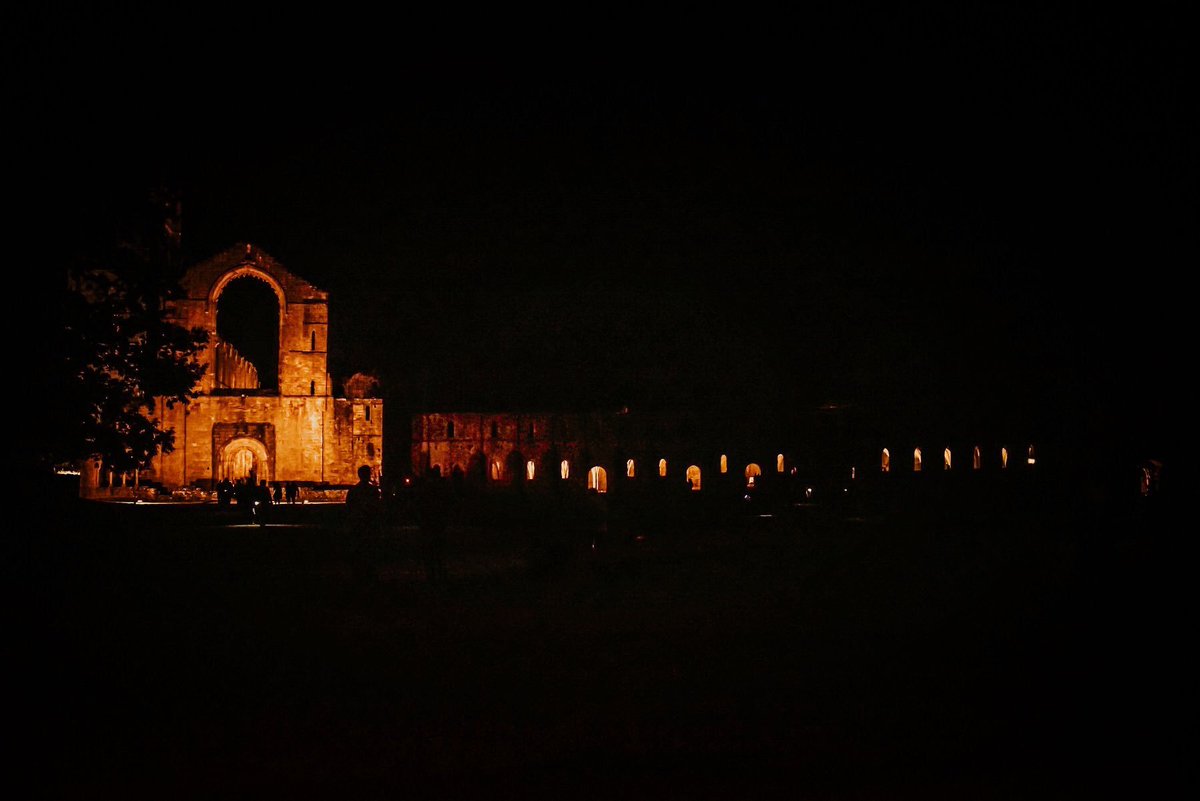 LeedsMaleVoices's tweet photo. A treat to perform @fountainsabbey dating from 1132. A wonderful accoustic and an atmospheric night as part of the Fountains by Floodlight series. Images courtesy of @LucyWhitePhotog #leedsmalevoicechoir #unescoworldheritagesite #fountainsabbey https://t.co/08QypSyCnn