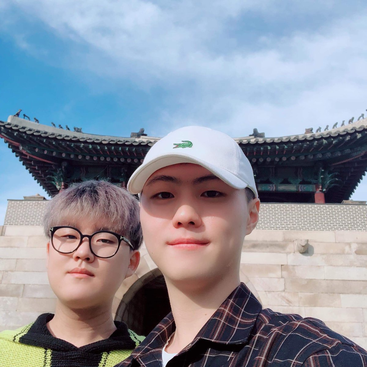 logic_lw's tweet photo. 경ㅂ복궁 데이뚜라닠ㅋㅋㅋㅋㅋㅋ https://t.co/y1vXsCjiCv