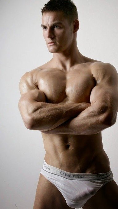 #GAY #GAYXXX #Triplexxx #GayPorn #ChicosDelaRed #gaymuscle #hunk #perfectmanbody #handsomeboy https://t