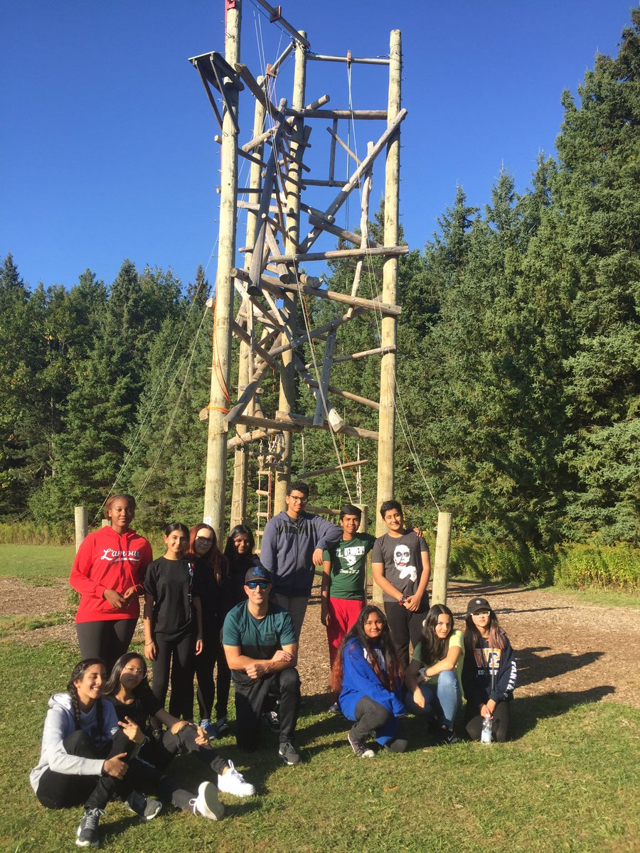 jason_shody's tweet photo. Grade 9 Leadership Program Ss loving life at Cedar Glen. #leadership #teamwork @TLKLife @principaltlkss @Azzano_X @msbeeTLK https://t.co/lYPodw0MMD