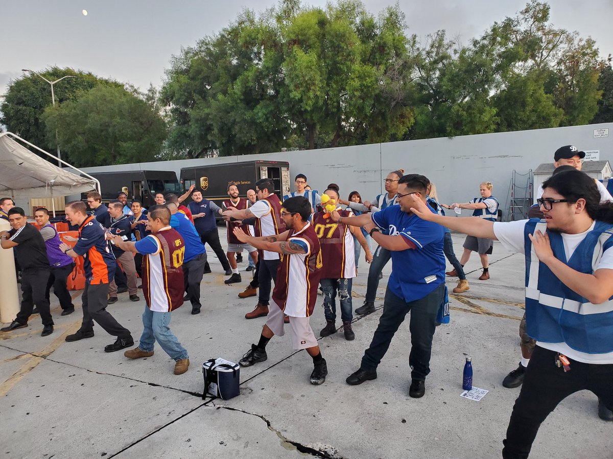 steffUPS's tweet photo. #SafetyChallenge #CerritosTwilight #RALFLAC #DynamicWarmups
#TeamRallyCerritosTwilight
@UPSRalph @jrindafernshaw
@nick_iannacone2 @Jimboos4 @UPSers @melirere https://t.co/xg4yQANEqr