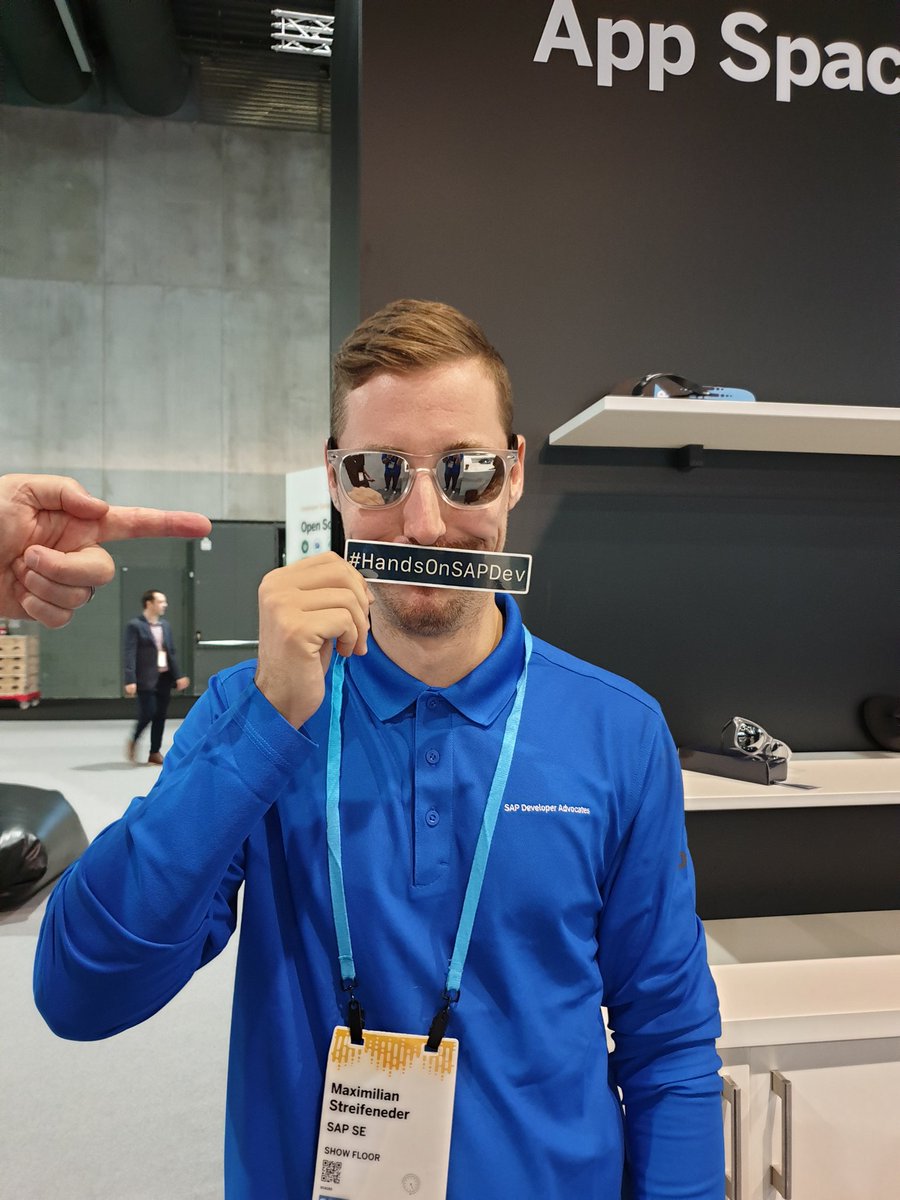 IObert_'s tweet image. This is what they look like. If you&apos;re lucky, you&apos;ll also get a #handsonsapdev sticker from @qmacro #SAPTechEd