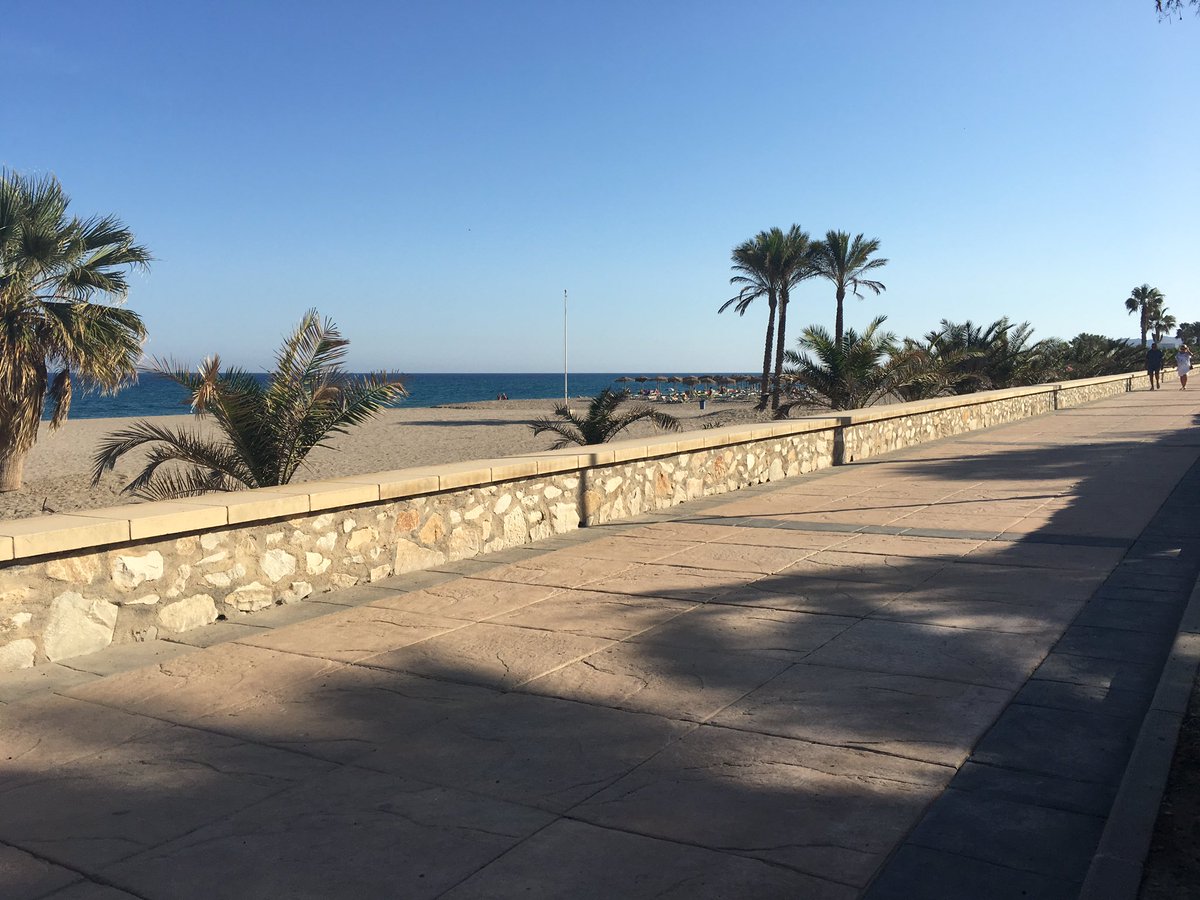 Xmas soon why not book a break in the sun as an early Xmas gift or to look forward to in the new year. almeriaaccommodation.co.uk to stay at villa Mariana