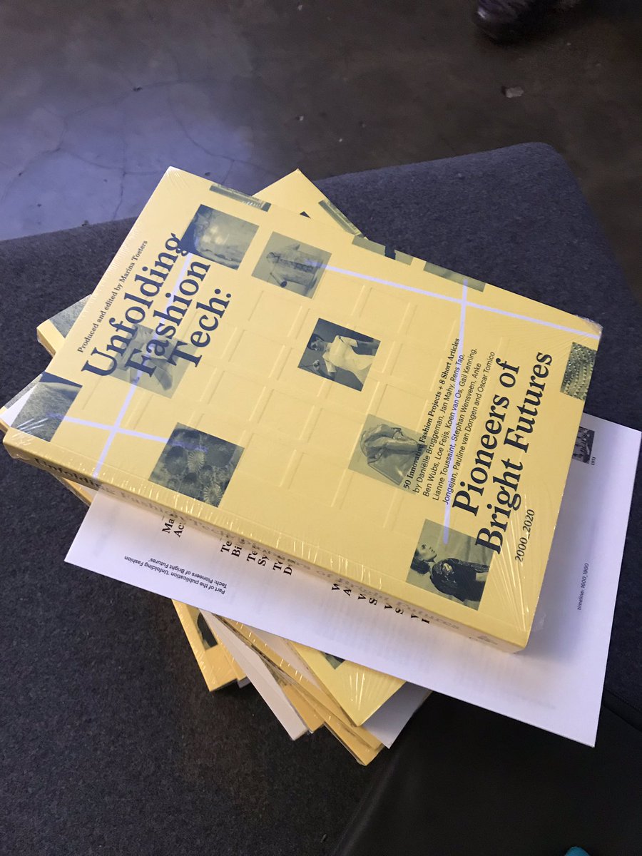 <a href="/MToeters/">Marina Toeters</a> painted a picture of the (slow) progress in fashion tech through a selection of inspiring projects from her book “Unfolding fashion tech” which led to a great conversation with the audience about its responsible future. #thingsconsalon 📖-> onomatopee.net/exhibition/unf…