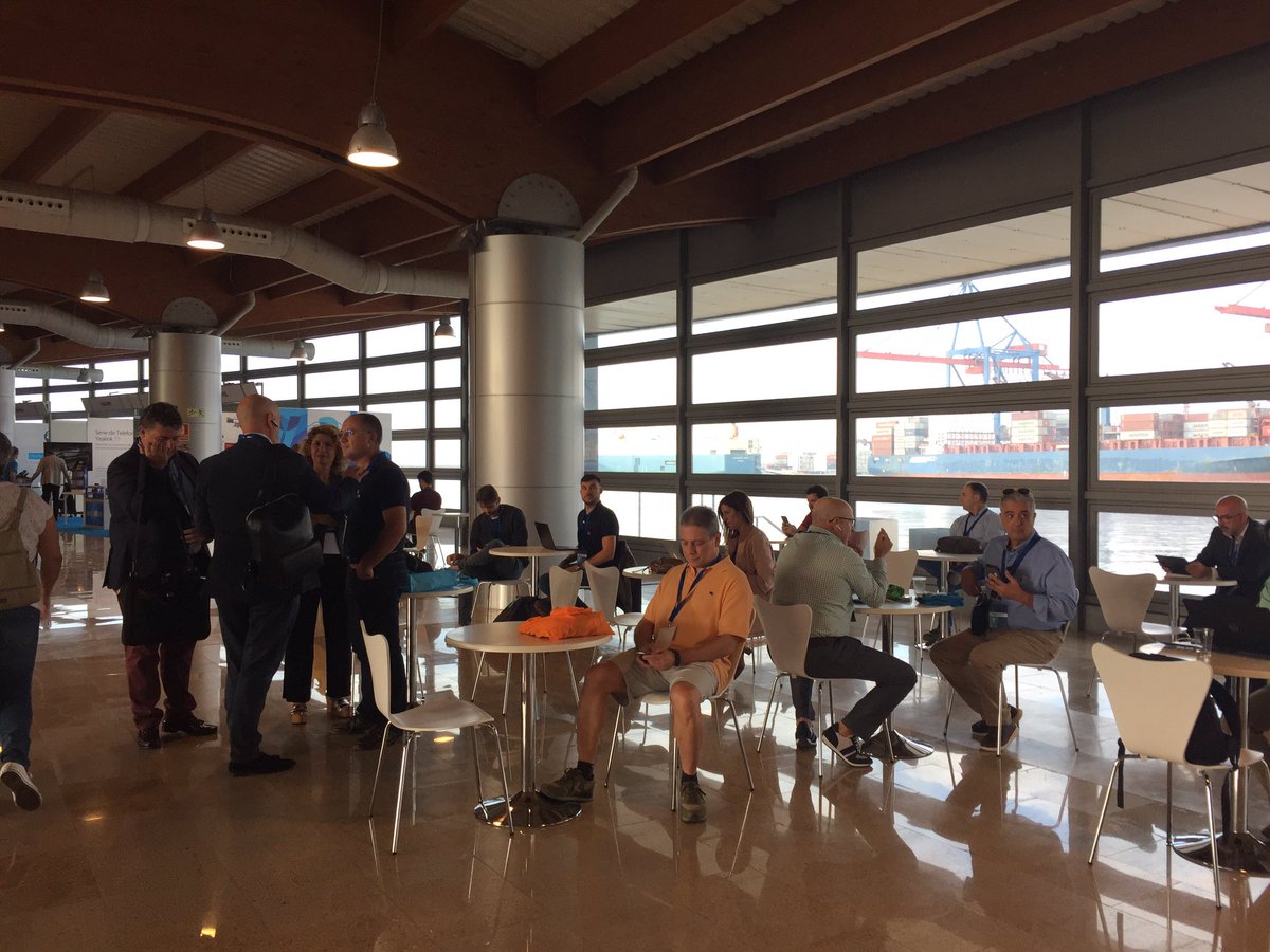 Damos el pistoletazo de salida a #VOIP2DAY19 en la Terminal de Cruceros de #Malaga! En breve comenzarán las conferencias y workshops!