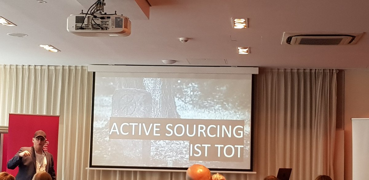 SerenaTansil's tweet image. According to Michael Witt, Active Sourcing is dead 😆🤔 the future of recruiting will be replaced by Matching #TFOR #RecruitingBarcamp