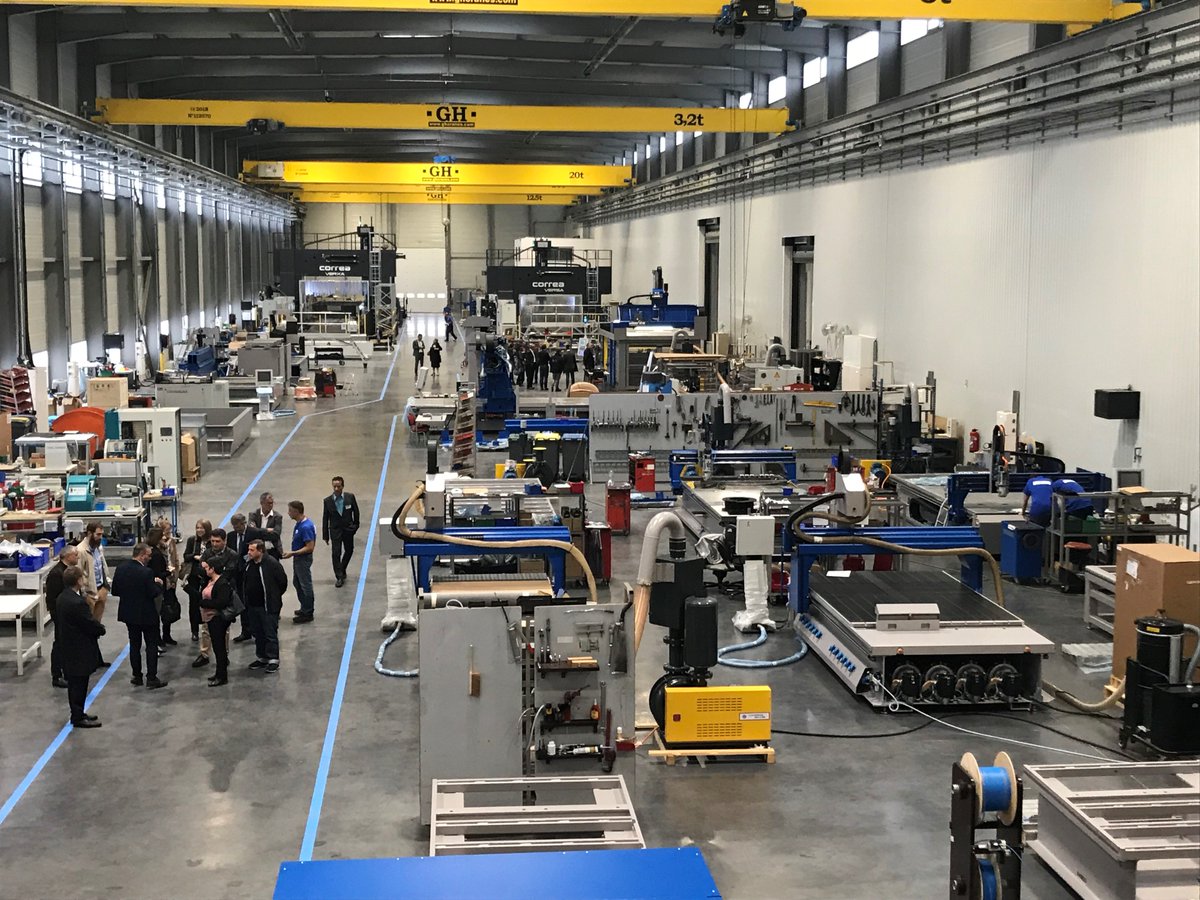 Themelia_81's tweet image. #Inauguration de l&apos;#Usine #Mécanuméric à #Marssac le 4 octobre 2019 en présence notamment de Monsieur PAÏS, @StephanieGCAlbi , Monsieur le Préfet du #Tarn, @CaroleDelga et Monsieur CARCENAC Sénateur du Tarn
Toutes les photos sur le site de @Themelia_81  
themelia.fr/actualite-inau…