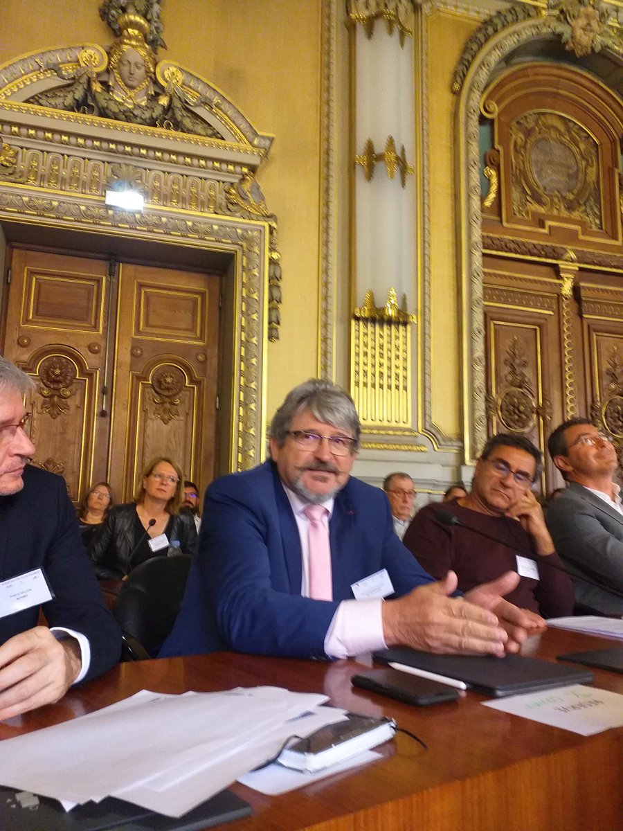 <a href="/DelaisPaiement/">Assises des délais de paiement et des financements</a> a la <a href="/CCILYONMETRO/">CCI LYON METROPOLE</a> Jean-Christophe Louvet <a href="/LucDurandTP/">Groupe Luc DURAND</a> lauréat du prix 2019 des #delaispaiement livre un témoignage concret et précis.