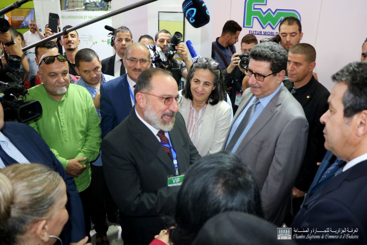CACIDZ's tweet photo. [ #REVADE 2019 ]
Cette 4ème édition a été rehaussée par la présence du #ministre #tunisien du #commerce, du ministre #malien de l'#intégration africaine et du ministre du commerce du #niger.
➡️ https://t.co/PAUJzkIvMh
@ANDalgerie @cciaf_actu @CACIFrance https://t.co/CIe9DEl8Mf