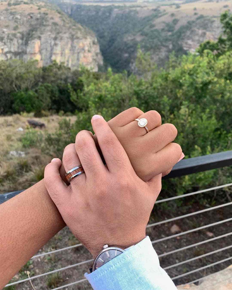 DiamondShoppe's tweet photo. Our favorite part of creating jewellery and engagement rings is that we get to be a small part of your happy journey from now until forever ❤️

#thediamondshoppe #proposal #shesaidyes https://t.co/h6Xat5oeCm