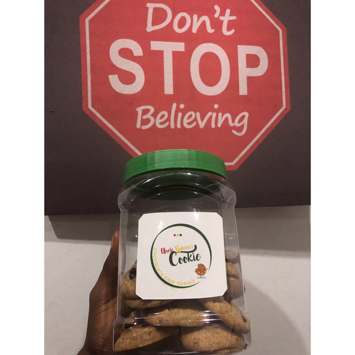 unclekwame1's tweet photo. Hi everyone , my name is uncle kwame and I sell/bake edibles #ThursdayThoughts #innosonmotors #cookies #bake #unclekwame #WorldMentalHealthDay #edibles #cookies #ordernow #lagos #benincity #abuja #nationwidedelivery https://t.co/ivavs7DnQT