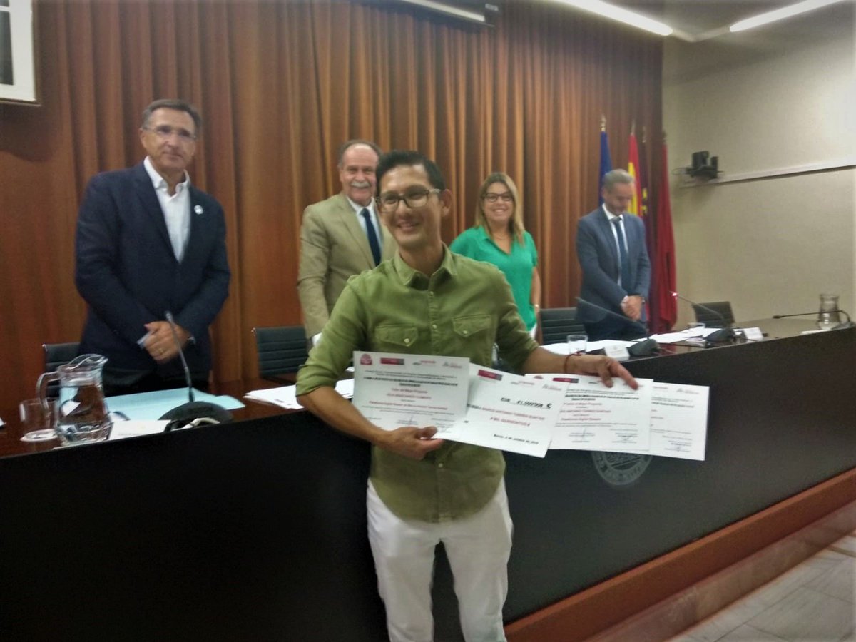 UMUEmprende's tweet photo. El mejor proyecto de empresa basado en un TFG/TFM de nuestra última convocatoria fue Marco Antonio Torres de @fcdmurcia con su plataforma #Steaser.📽️
Quien sabe, igual en la próxima edición tú eres el ganador 🤷♀️🤷♂️
#UMUEmprende #ApuestaPorTuFuturo https://t.co/Bmrv3dJMJV