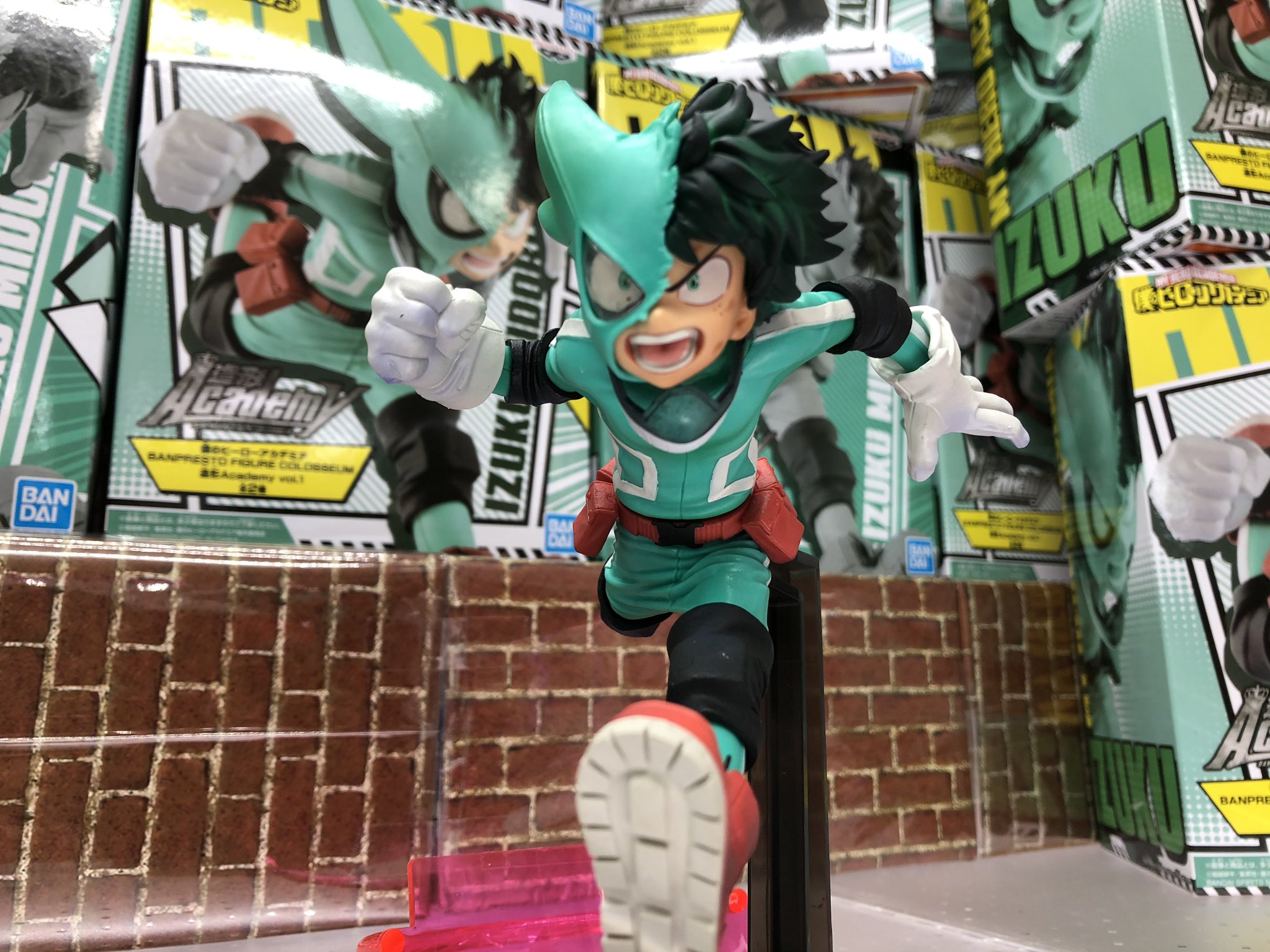 タイステ小田原シティーモール店 プライズ 新景品 僕のヒーローアカデミア バンプレストフィギュアコロシアム 造形アカデミー Vol1 入荷致しました 全2種ですよ どうぞお好きな色をゲットしてくださいね みどりやいずく ヒロアカ 新