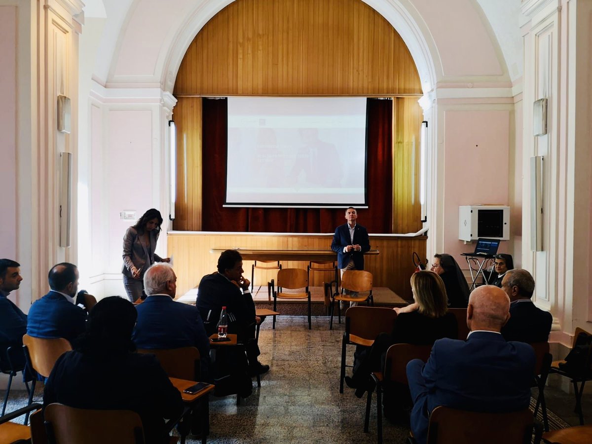 Al via il secondo #workshop annuale di EU consult Italia: oggi siamo a #Napoli. Occasione di confronto e formazione tra consulenti per il #terzosettore. <a href="/RaffaelePicilli/">Raffaele Picilli</a> <a href="/GabrieleGranato/">Gabriele Granato</a> <a href="/EU_Consult/">EUConsult official</a>