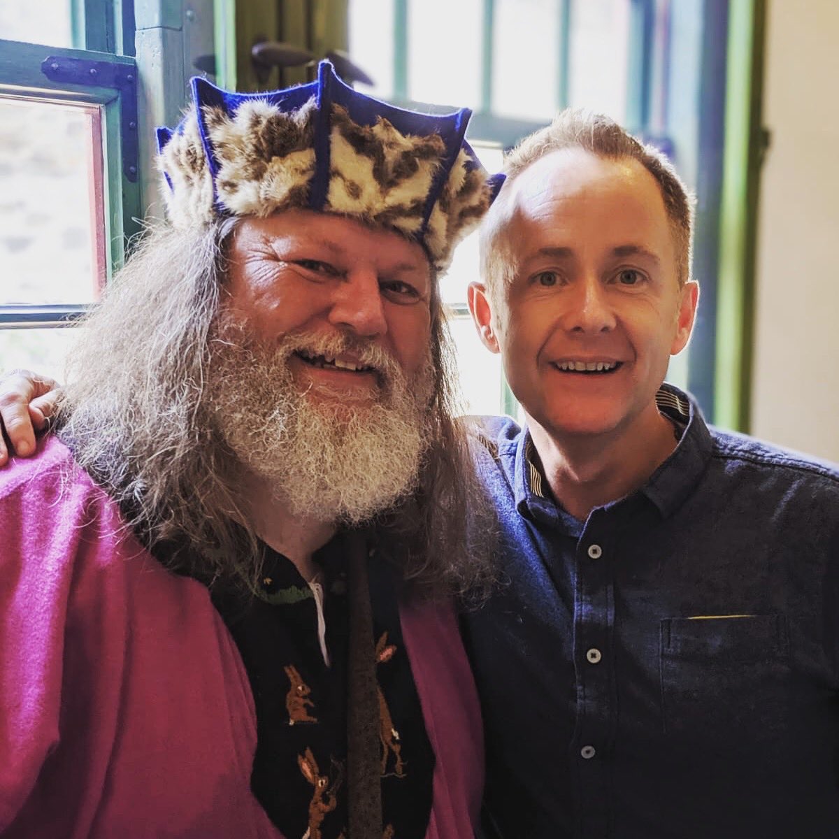 KawauMusic's tweet photo. Der Moment, wo du auf der @GermanCastleCon auf @BillyBoydActor triffst! A great person: actor, singer and musician!
#billyboyd #germancastlecon #kawautv #germancastlecon2019 https://t.co/1F4wcTE6qO