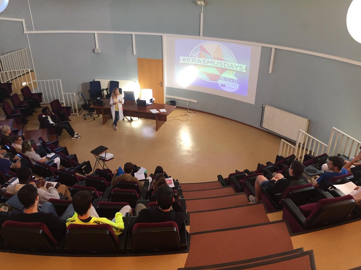 lalaboralcifp's tweet photo. Erasmus Day en el CIFP La Laboral. 
@sepiegob @EUErasmusPlus @ErasmusCifp #ErasmusDays #Erasmusplus https://t.co/QWAAxRvaVe https://t.co/assSIxQgYF