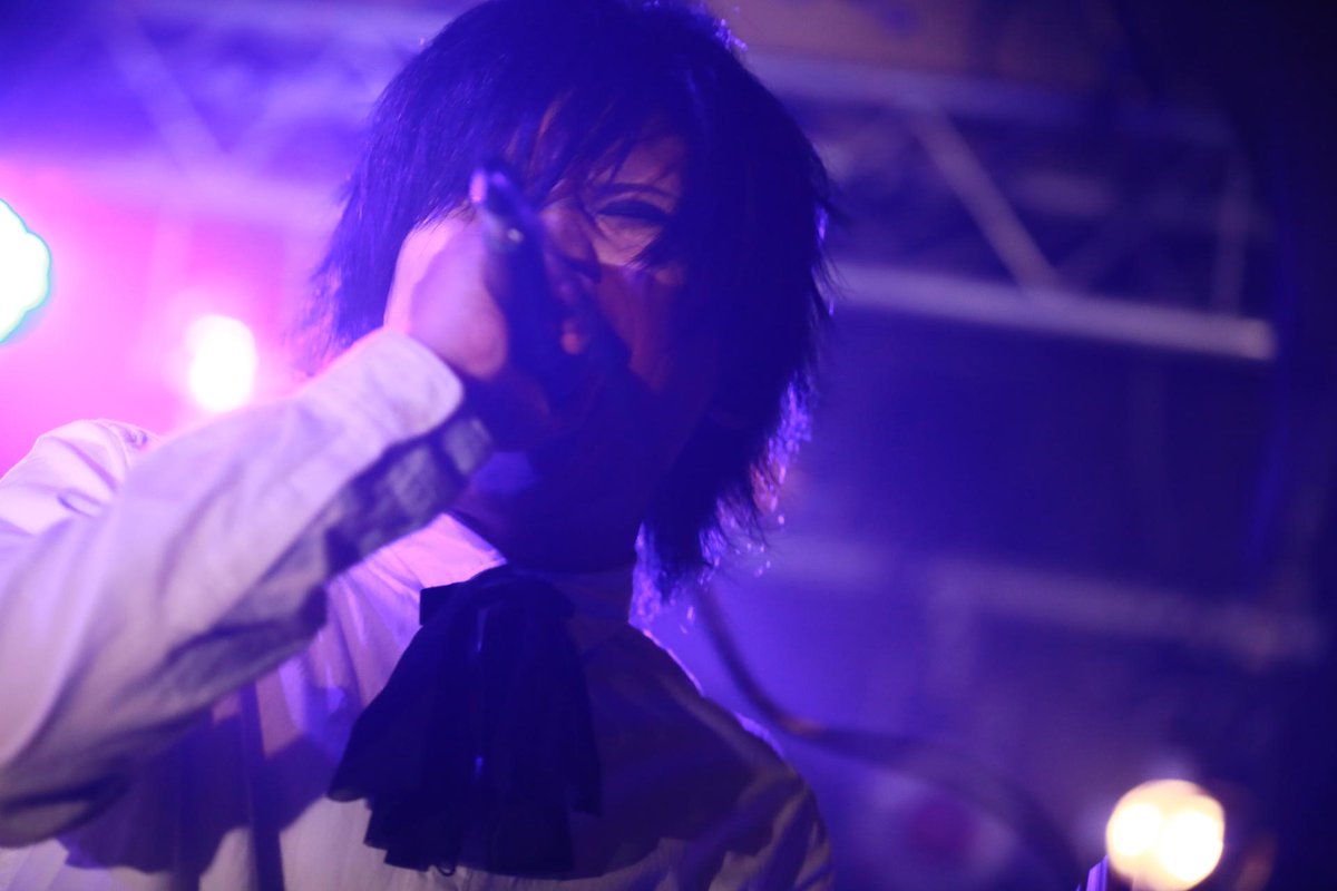 toge_toge_2's tweet photo. 2019.9.8 at 大名 Queblick
PARANOIZ presents AWAKENING WORLD VOL.9
道化て鴉( @dokekara_staff )
1 of 2
#道化て鴉 #どけから #AwakeningWorld #Queblick #photography #PhotographyIsLife #ファインダー越しの私の世界 #写真で伝えたい私の世界 #musicphotography https://t.co/Swg3dUmr2r