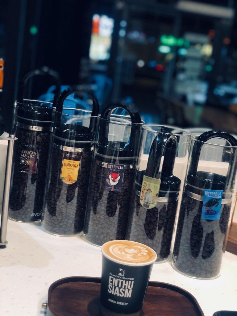 drcafeksa's tweet photo. #dr_cafe Choose your own coffee taste profile from our premium specialty beans private blends selections at any #drcafev12 #drcafeksa #dripper https://t.co/9drDnkpNyX