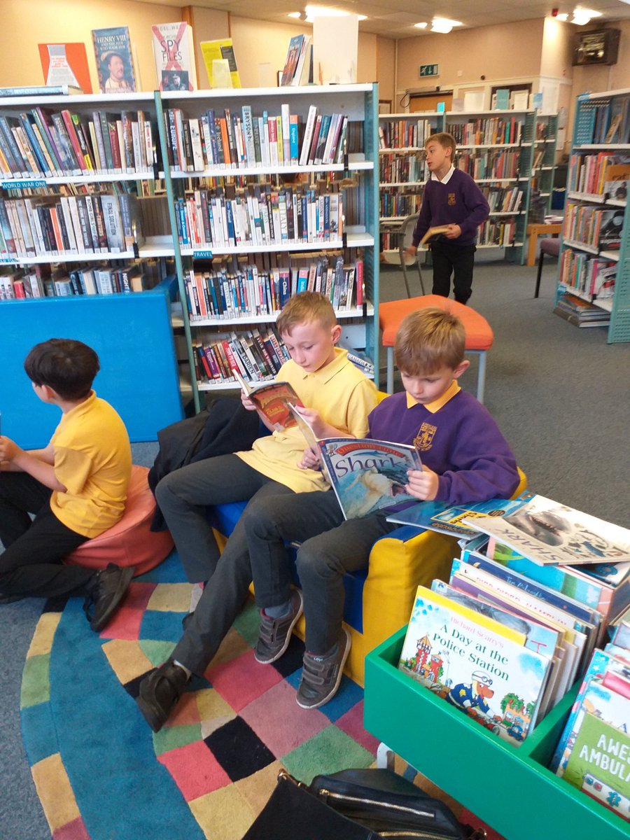 KingcasePS's tweet photo. P4A had a great time visiting Prestwick Library. #Salibraries #FMRC https://t.co/NqgLMTONy8