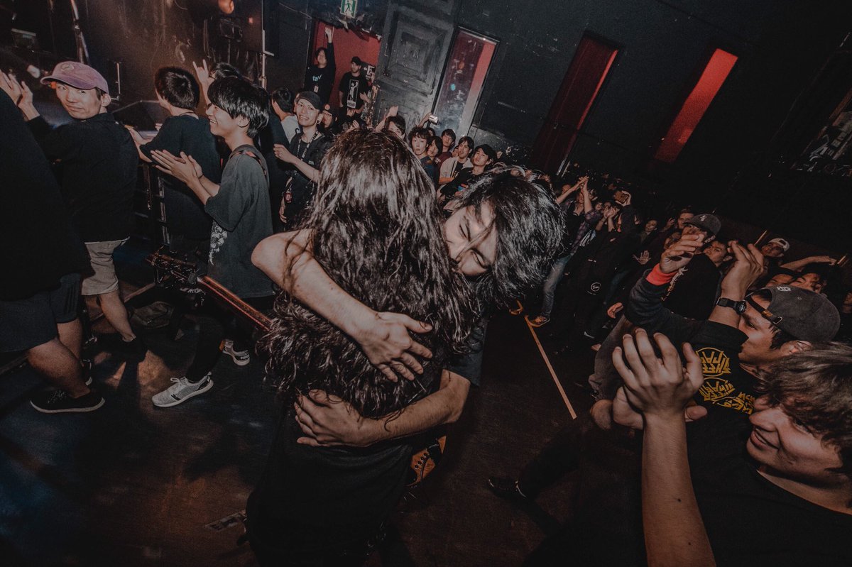 BloodaxeFest's tweet photo. @SLNTPLNT #bloodaxetour2019 Tour Final Tokyo/Shibuya @clubasia_tokyo
Photo by @yuuNahii
#tourisover #watashitachiwaspdesu #感謝 https://t.co/IhWb9IqYkg