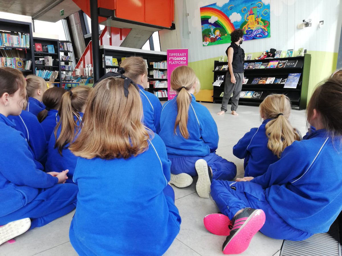 TDPdancefest's tweet photo. Another brilliant Young Audiences Performance of FOVEA as part of #TDP19, this time for the 3rd class in Scoil Angela in Thurles https://t.co/5BkWUuwrDI