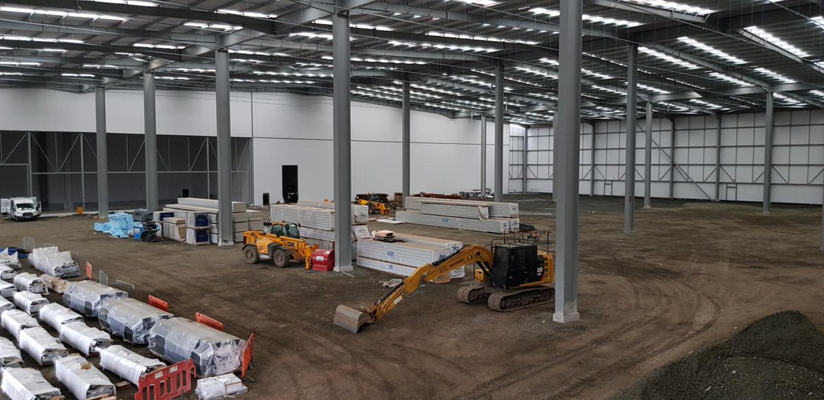 Planet_Lapse_UK's tweet photo. Time for some internals at Mega Shed Scotland. Cam now in place to catch the slab &amp; fit out by Braithwaite Group.

#4ktimelapse #timelapse  #UHDtimelapse #photograph 
#loveconstruction #shed #scotland #longtermtimelapse https://t.co/yUaW4Xll7k