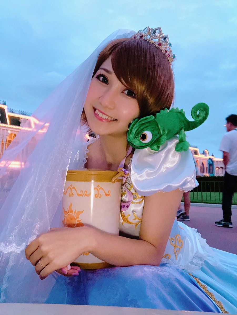今年の #Dハロ 1日目は、ラプンツェルのウェディング👸🏰まさかの