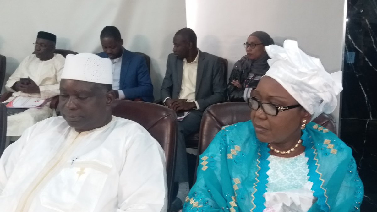 #Mali, Rencontre de Haut Niveau sur la validation politique du projet des Engagements du pays au Sommet de #Nairobi sur #ICPD25 sous la présidence du Ministre de la #population Adama T. Diarra <a href="/UNFPA_WCARO/">UNFPA WCARO</a> <a href="/eugene_kongnyuy/">Eugene Kongnyuy</a> <a href="/MaliSwedd/">SWEDD MALI</a> <a href="/MaliAfriyan/">AfriYAN Mali</a>
