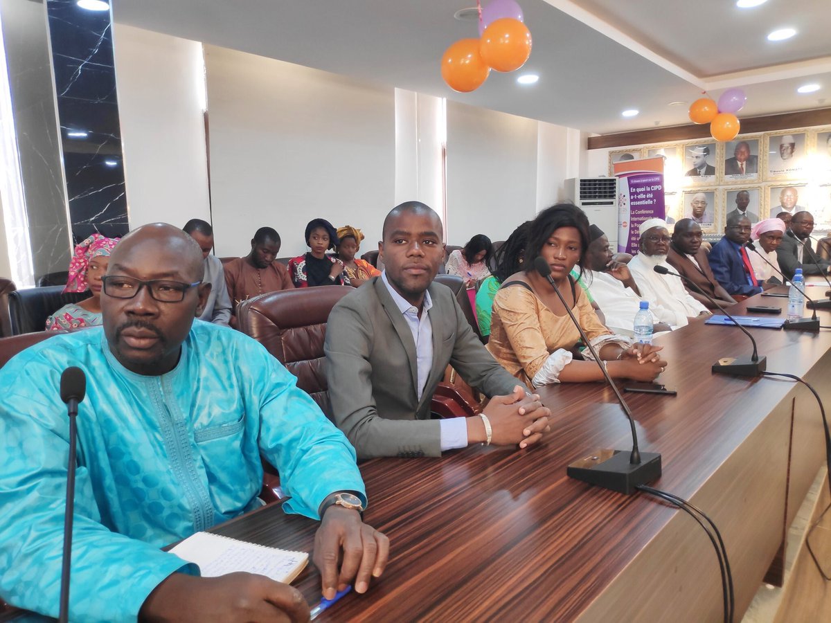 Réunion de haut niveau sur la validation politique des engagements du #Mali pour le sommet de Nairobi sur #ICPD25  au ministère des finances sous la présidence du Ministre en charge de la population <a href="/mabinguengom1/">Mabingue Ngom</a> <a href="/eugene_kongnyuy/">Eugene Kongnyuy</a> <a href="/aronahtraore/">Pape Arona TRAORE</a> <a href="/HafizouBoncana/">Hafizou Boncana</a> @AminataMKeita