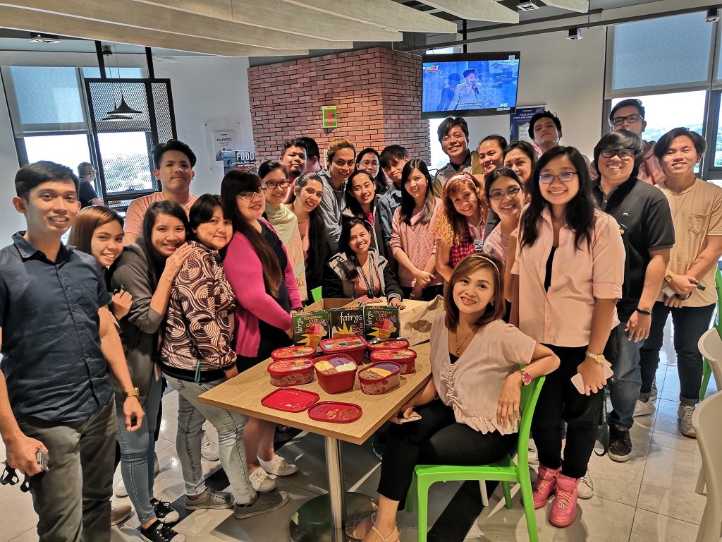 fabulousalta's tweet photo. Sorbetter with the AM team! 🍦

#WellnessWednesday 
#PGMNL https://t.co/YmIemkWpnN