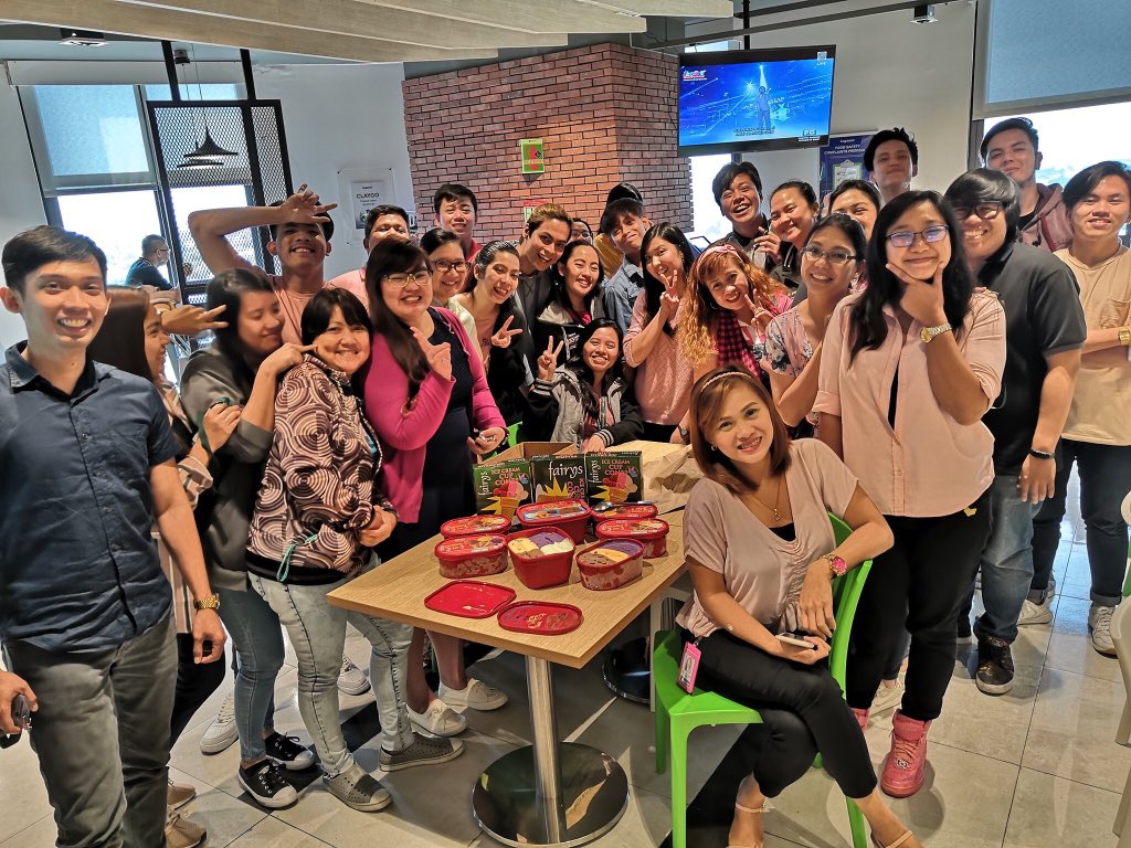 fabulousalta's tweet photo. Sorbetter with the AM team! 🍦

#WellnessWednesday 
#PGMNL https://t.co/YmIemkWpnN