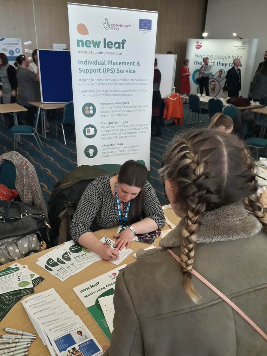 Our Employment Specialist Andrea with the Early Intervention and Community Centre Health Team, discussing the service to an NHS staff member who is keen to refer a service user to the IPS programme.
#ips #standguidegroup #standguideltd #cheshire #macclesfield #NHS