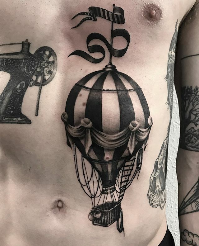 Rrrrremy's tweet photo. Up, up, up and away ☁️☁️☁️
.
.
From all the things that try to weigh us down 🖤 a permanent reminder that the skies the limit for Jon. 
Thank you so much for letting me do this for you and for all the fun ideas you always come with! See you soon! 🖤
Done at @atelierfour and ne… https://t.co/8bX7bMSqz4