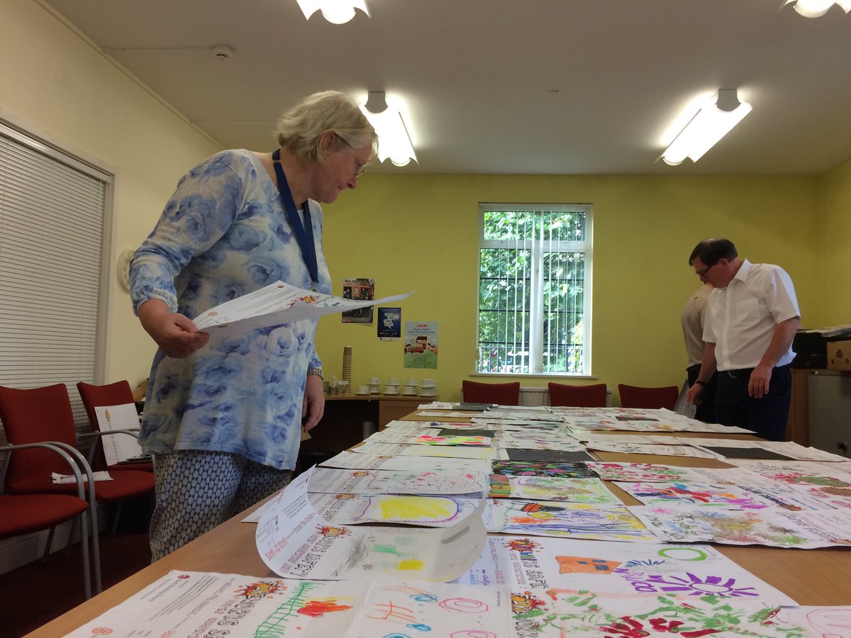 Deputy Mayor ⁦<a href="/CllrMandaRigby/">Manda Rigby</a>⁩ has the hard task of helping judge thousands of wonderful fireworks posters from children across the City.

Thanks to all our judges and all the schools who took part.