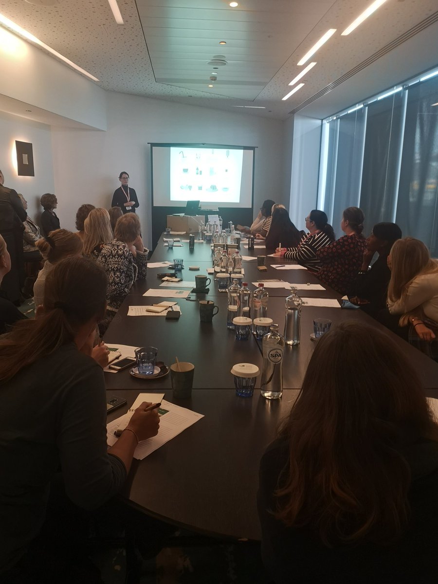 @HyperemesisEIRE Marian McBride discussing dietary advice at the #ICHG2019 HCP workshops