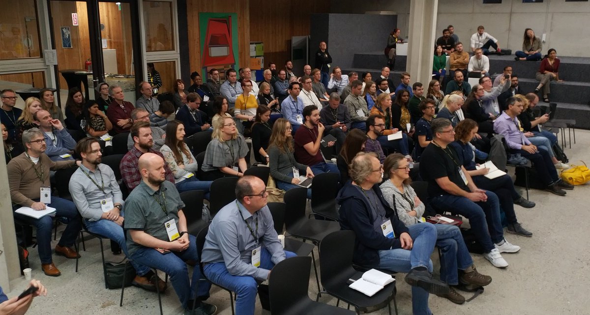 Jaap_Brasser's tweet image. It was great to share my experiences of creating a strategy around APIs, building out and enabling a community around them and enabling that community!
We have a great crowd here at @APItheDocs!
Photo credit: @amadeus4dev @kvantomme @dcorlosquet
#ApiTheDocs #ApiDocs