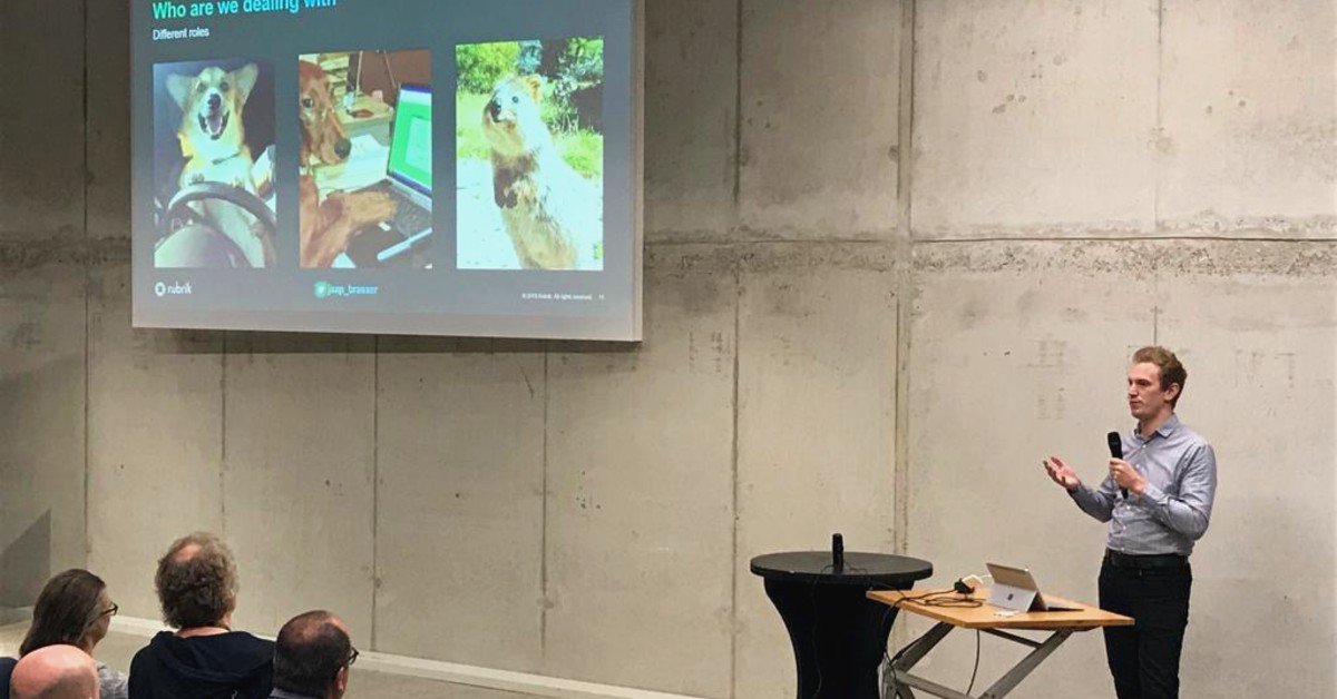 Jaap_Brasser's tweet image. It was great to share my experiences of creating a strategy around APIs, building out and enabling a community around them and enabling that community!
We have a great crowd here at @APItheDocs!
Photo credit: @amadeus4dev @kvantomme @dcorlosquet
#ApiTheDocs #ApiDocs