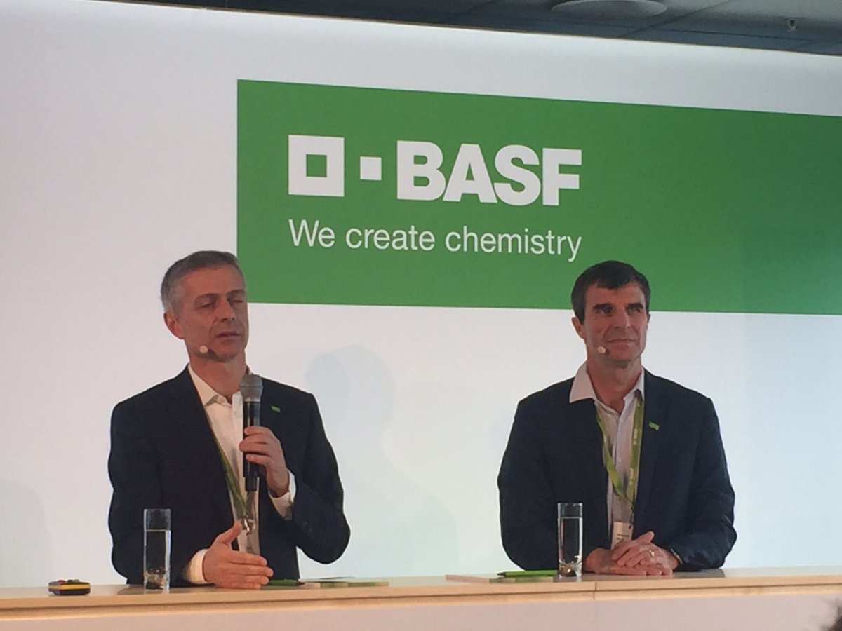 REVISTAFYH's tweet photo. @BASFAgro está dando a conocer sus planes de futuro sobre digitalización en su central de Nurhem en Holanda #wayforwardbasfinag https://t.co/fXtLgJST1t