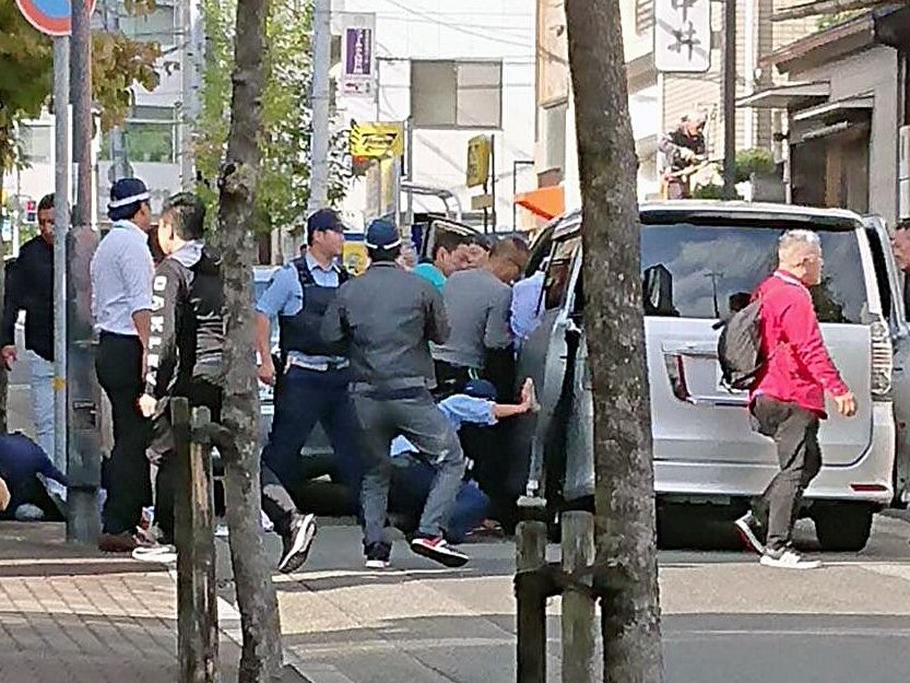 神戸新聞 V Twitter 動画up 神戸山口組系の事務所近くで発砲 T Co Eys1i3nq2b 神戸新聞 発砲 神戸山口組 山口組 兵庫県警