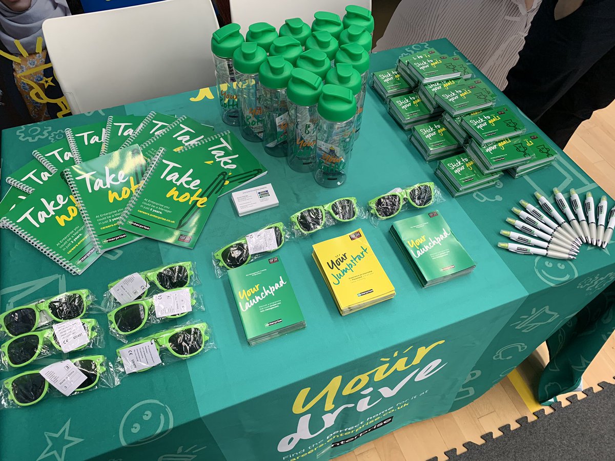 EmArm_ERAC's tweet photo. We’re at @HeriotWattUni careers fair today, ready to answer all your questions about our graduate programme and summer internships 🎓💫💚 #eracscotland #graduating2020 #opportunities https://t.co/zfVYdHlvSm