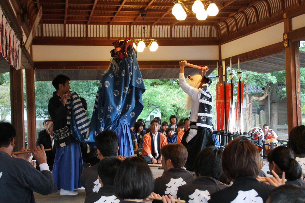 網野神社 網野 神社例祭の幕開けは10月13日 日 午前6時の御神楽奉納祭です 早暁の境内に厳かに笛の音が響きます 写真は昨年のもの 網野神社 京丹後市 網野町 丹後 秋祭り