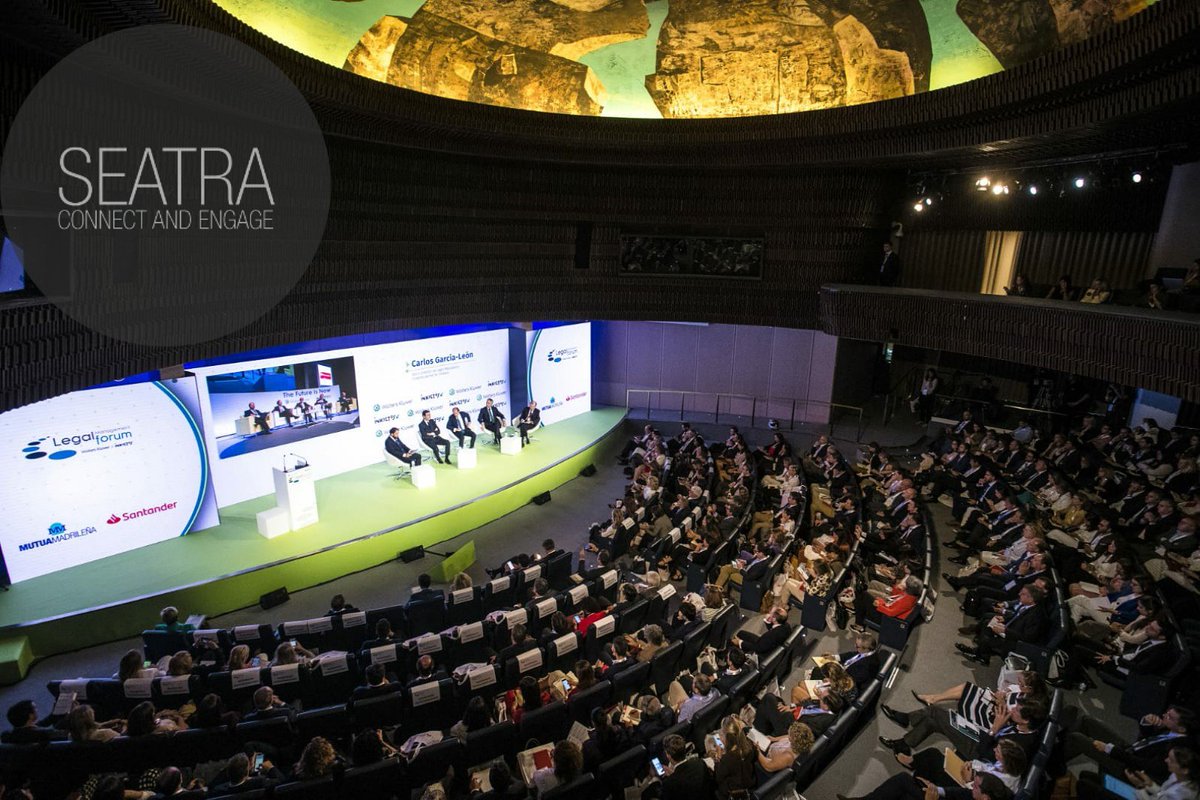 Nuevo formato de diseño en el montaje del #LegalForum19 Para reunir a las partes interesadas claves en repensar la profesión de la abogacía en España.
Colaborando para nuestros amigos de @inkieto5 @wolterskluweres #LegalForum19 #connect #engage #events #eventplanning