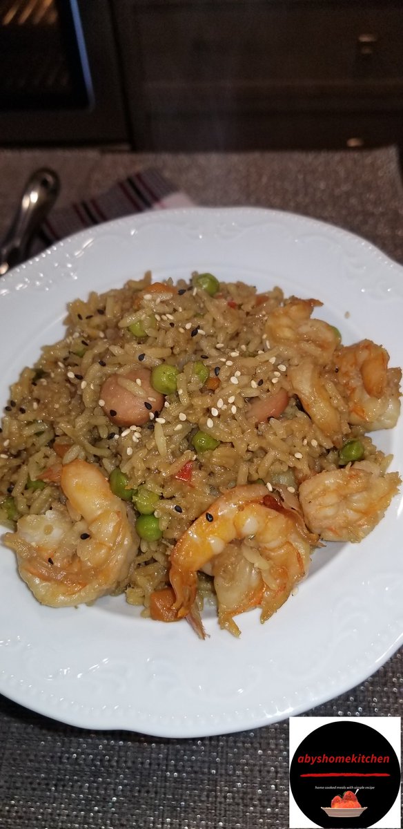 abyshomekitchen's tweet photo. Oven baked fried rice done right 
https://t.co/RKvOrvSEa5 for full recipe. 

#ThursdayMotivation #Foodie #tundeednut #foodphotography #youtuber #YouTube #foodlovers #abyshomekitchen #cookingupafortune #eatright #goodmorning #simplerecipes #foodideas #foodnetworkca #Goodfood https://t.co/kFGPRxiotF