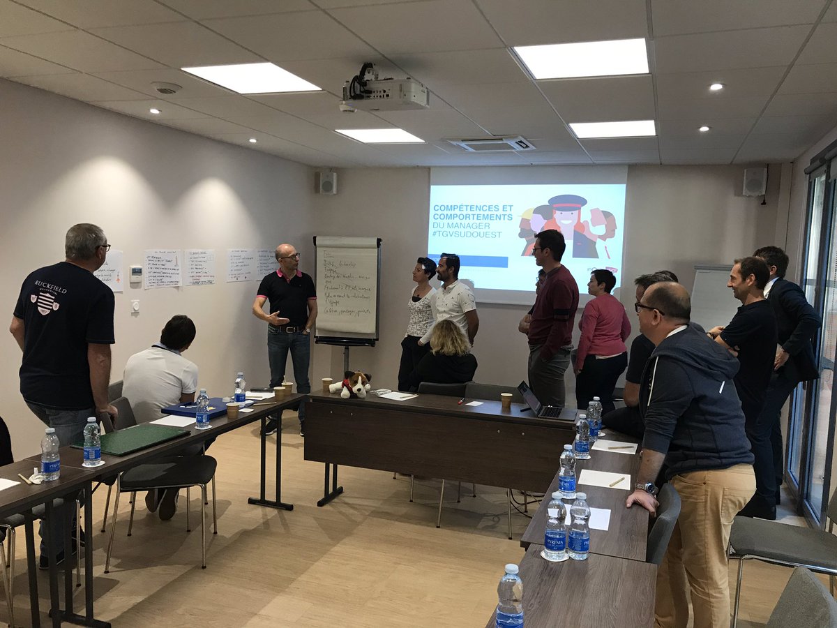Restitution du worshop sur les compétences et comportements clés du #manager #TGVSudOuest Un portrait robot autour de 5 dimensions : crédibilité, équité, fierté, respect, communication #Ampli